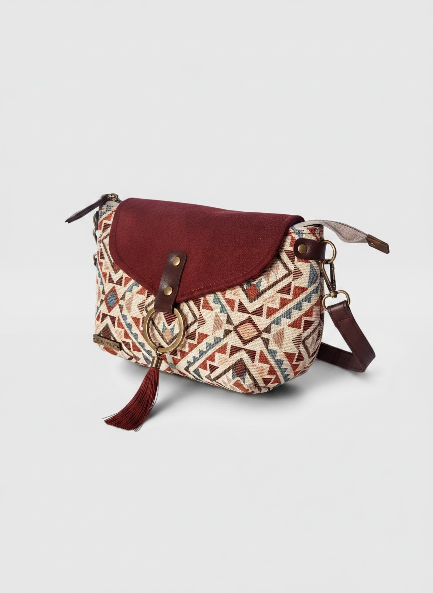 Mini Bandolera *Kilim Bordeaux*. Pieza única hecha a mano. Num 122