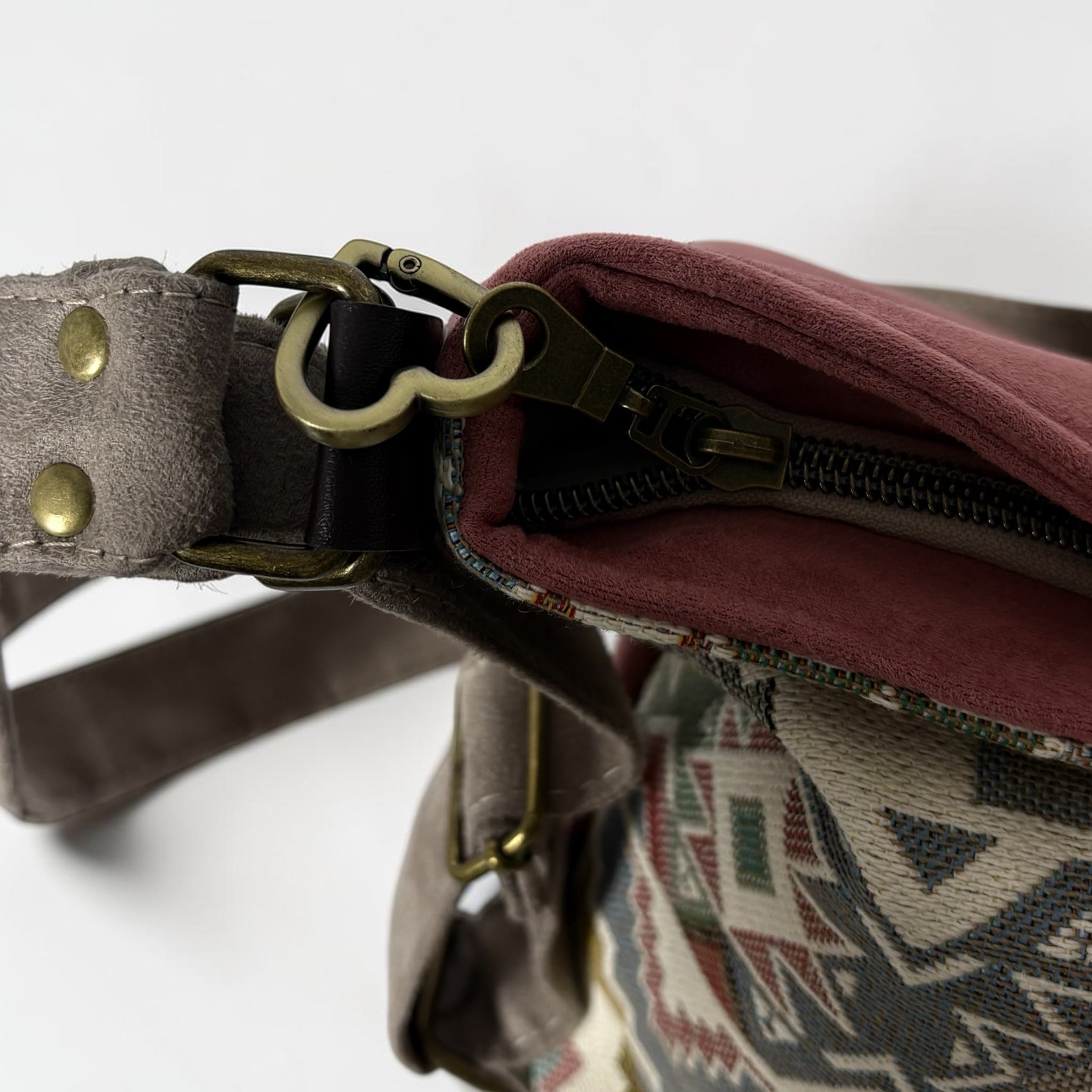Bolso convertible en mochila *Blush Kilim*. Pieza única hecha a mano. Num. 94