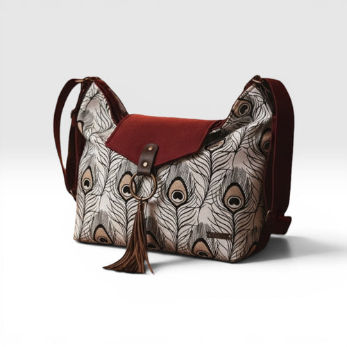 Bolso convertible en mochila *Plumage Bordeaux*. Pieza única hecha a mano. Num 97