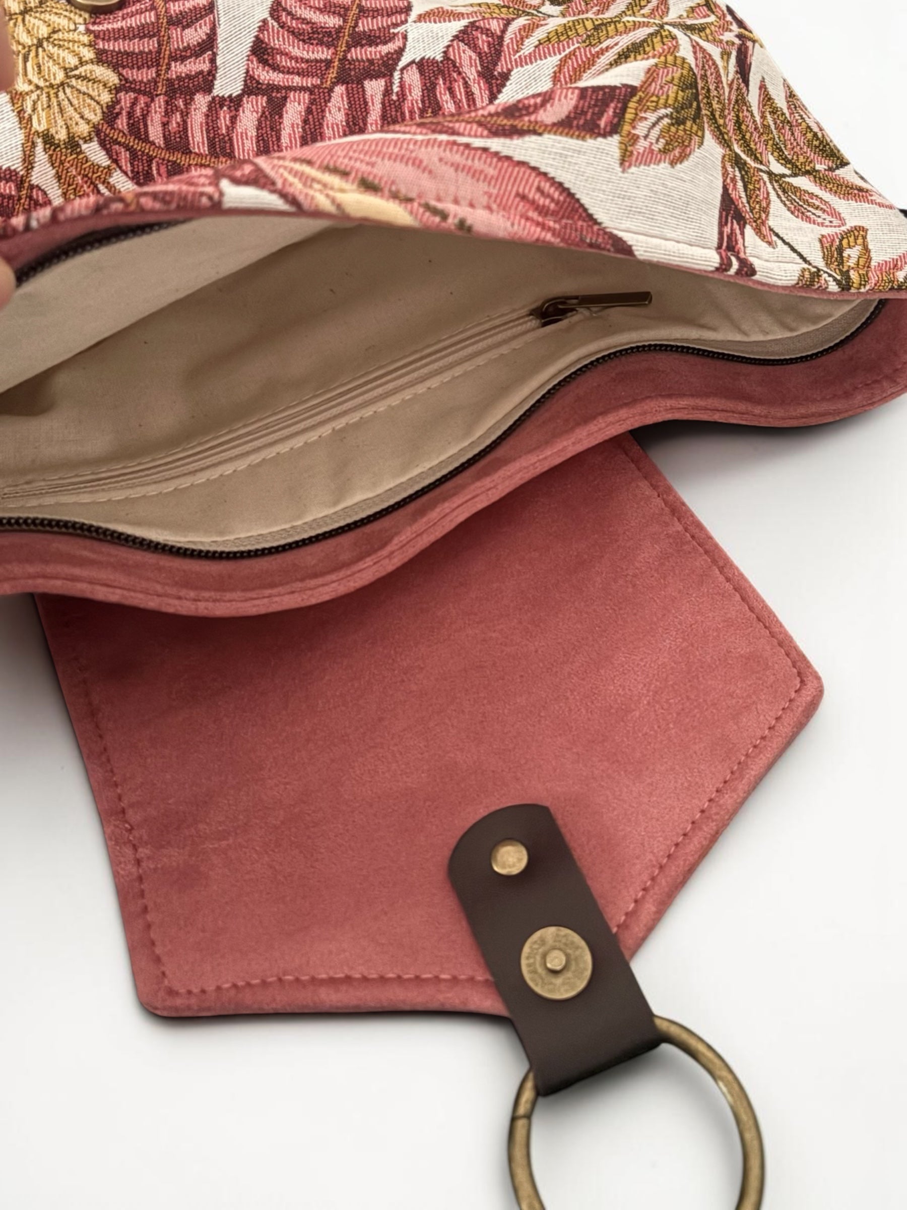 Bolso convertible en mochila *Bloom Tropical*. Pieza única hecho a mano. Num 100