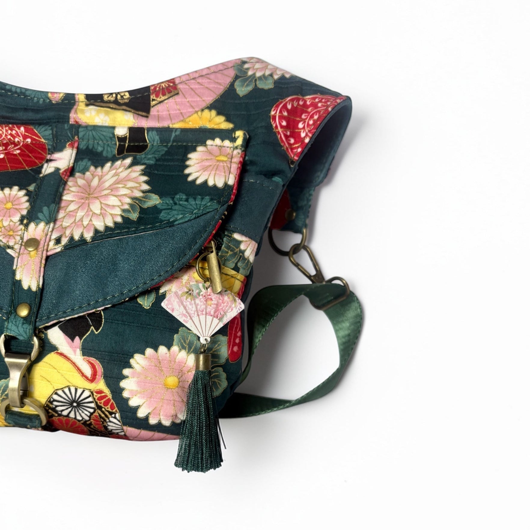Riñonera Elegant *Kimono Jade*. Pieza única hecha a mano. Num 92