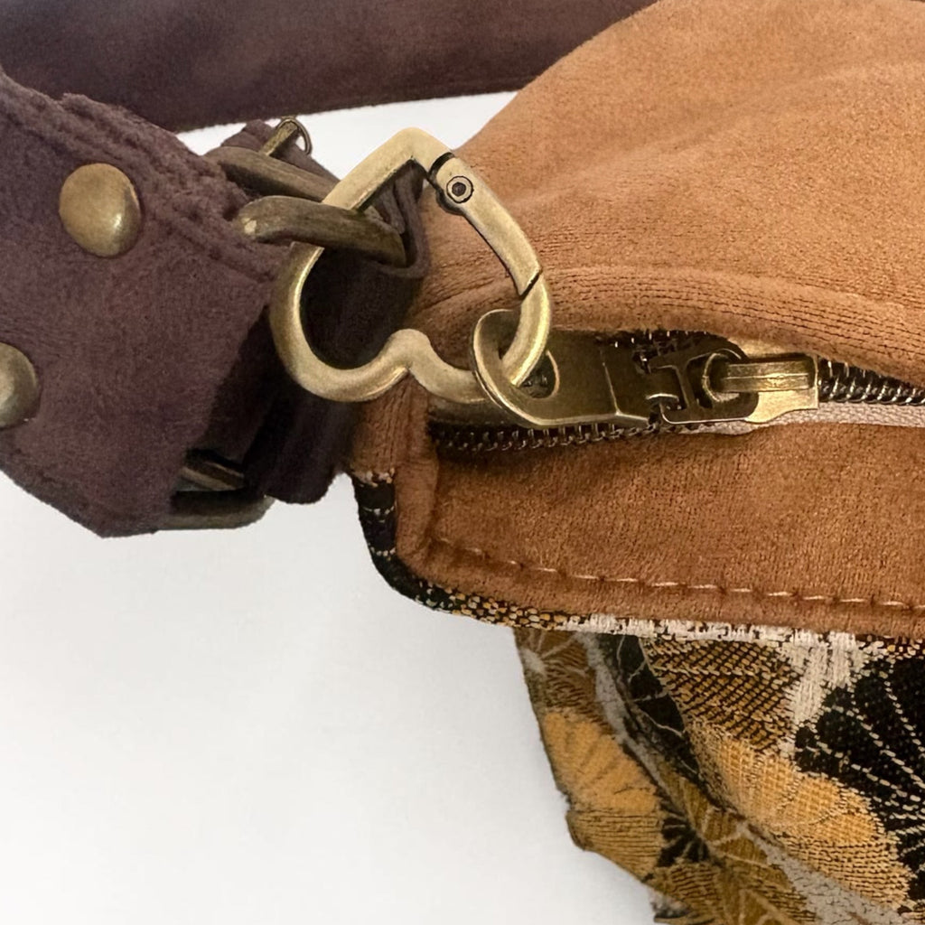Bolso convertible en mochila *Kiku Camel*. Pieza única hecha a mano. Num 95