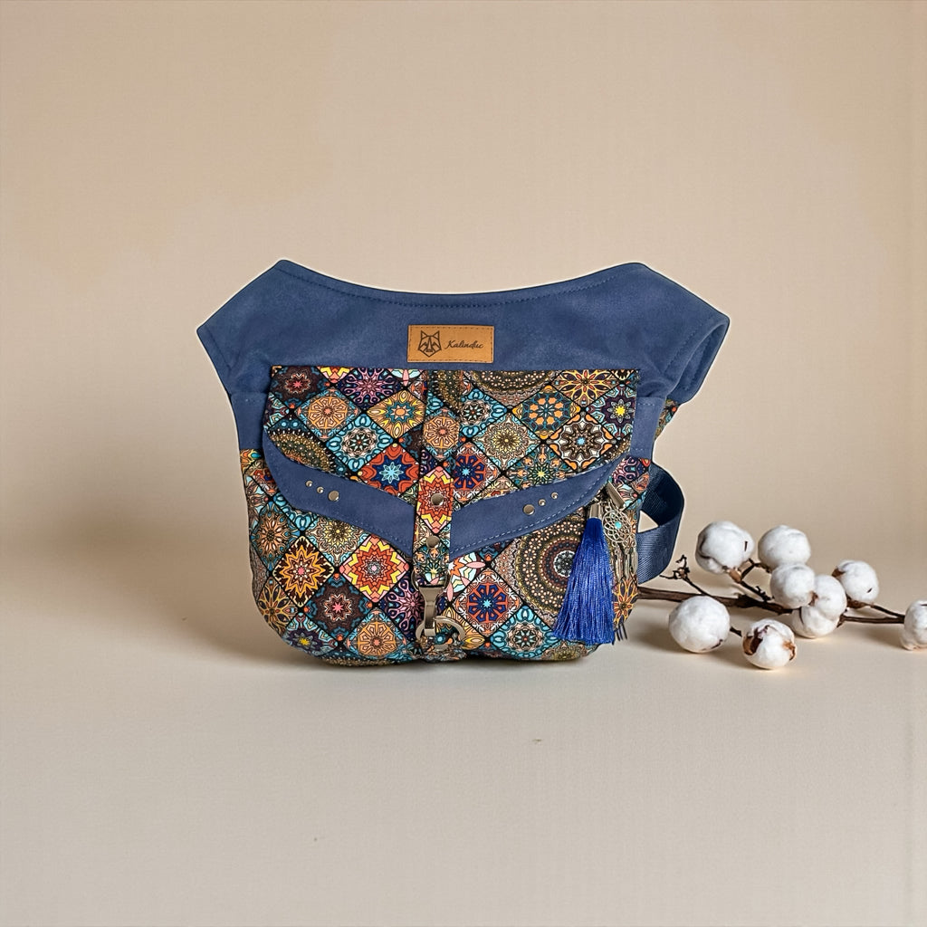 Riñonera Elegant *Mandalas & Blue*. Pieza única hecha a mano. Num 64