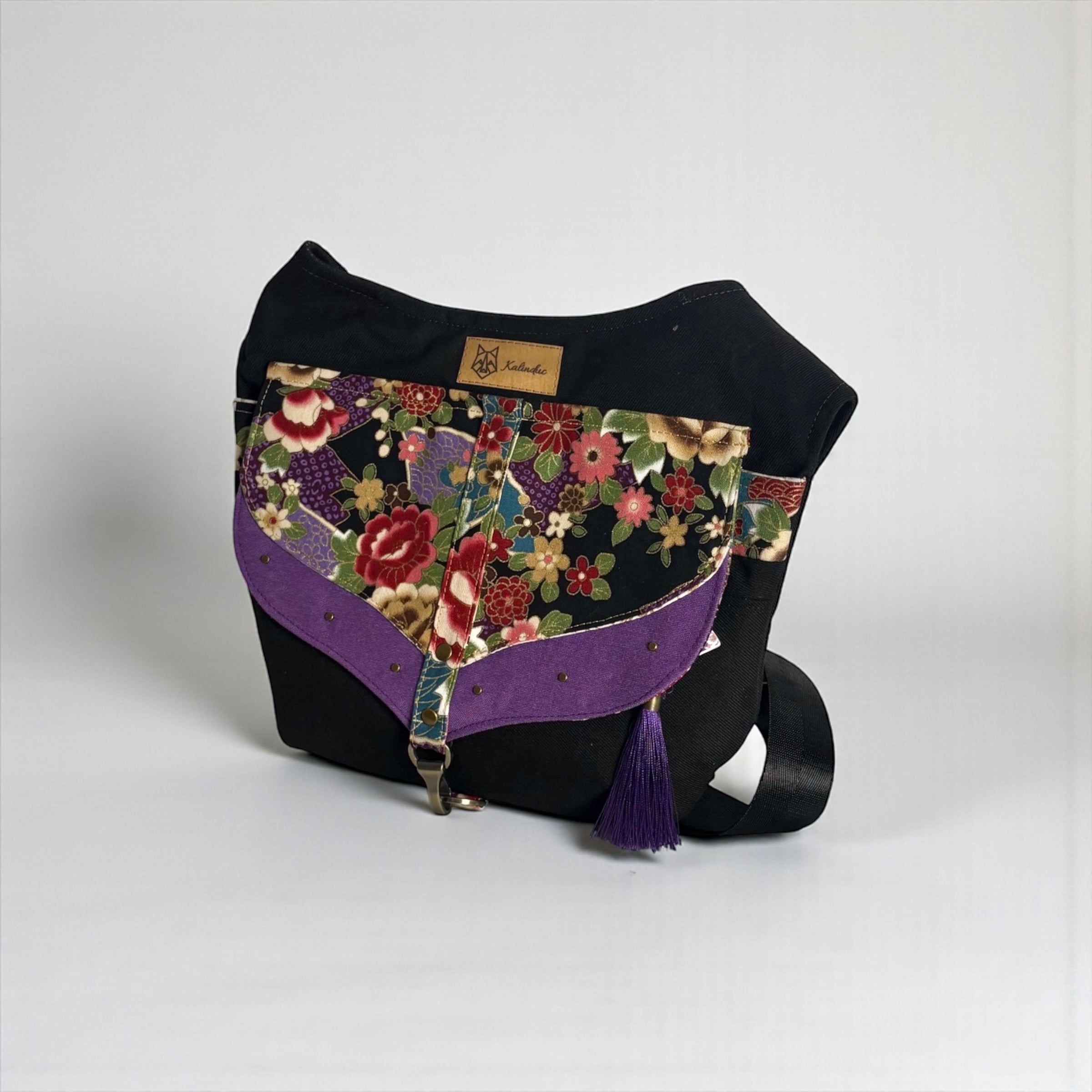 Riñonera Maxi *Flores de Otoño*. Pieza única hecha a mano. Num 74