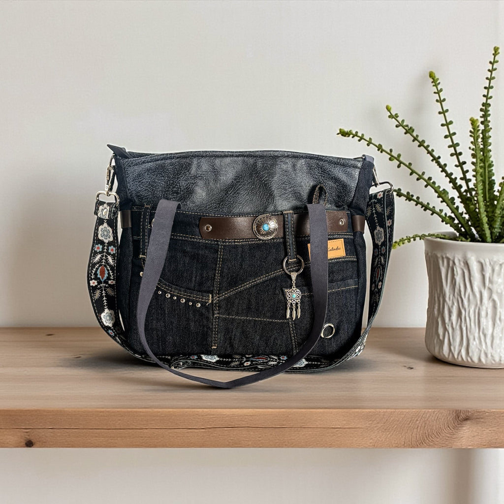 Bolso Jeans Recycled *Océano Ártico*. Pieza única hecha a mano. Num 84