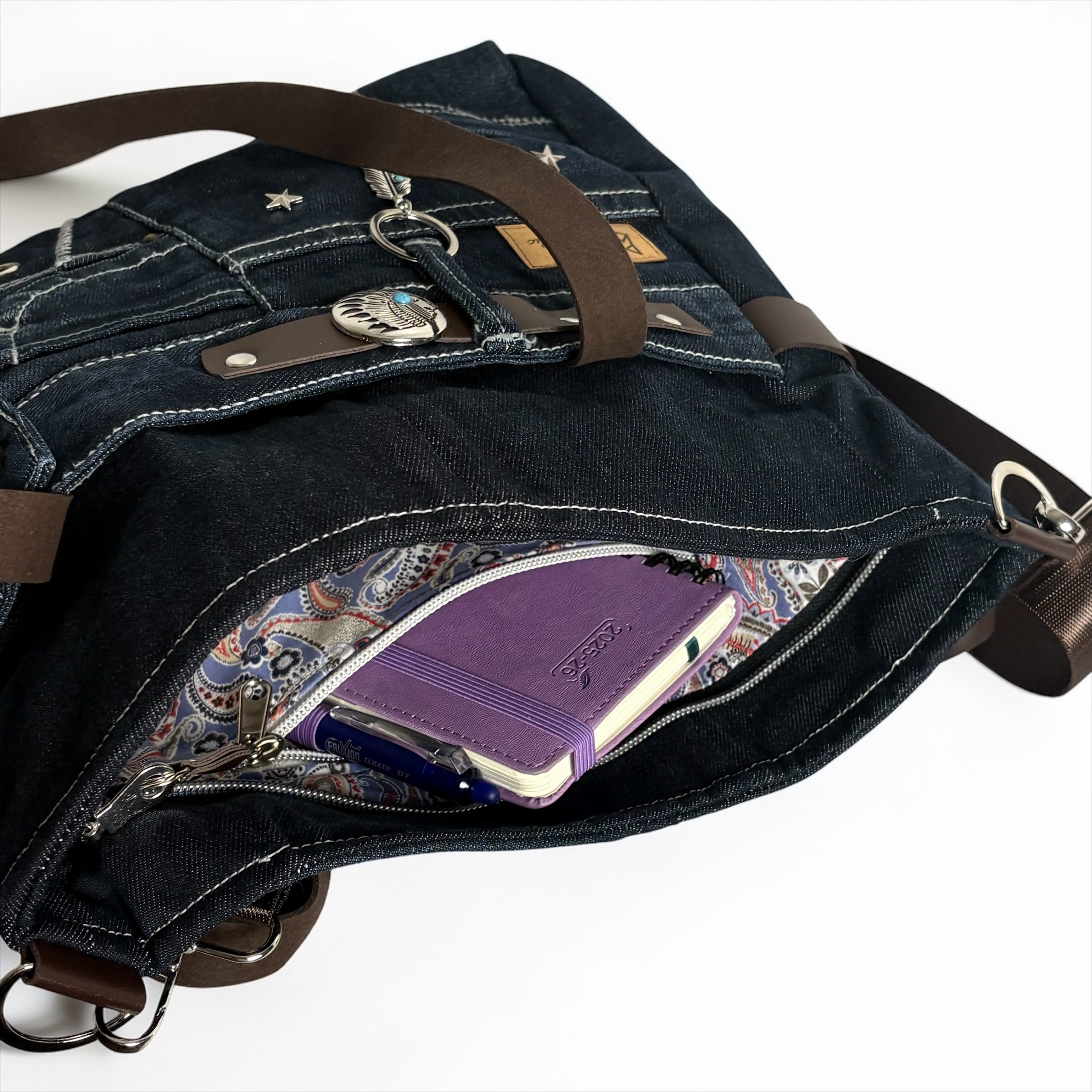 Bolso Jeans Recycled *Pluma estrellada*. Pieza única hecha a mano. Num 82