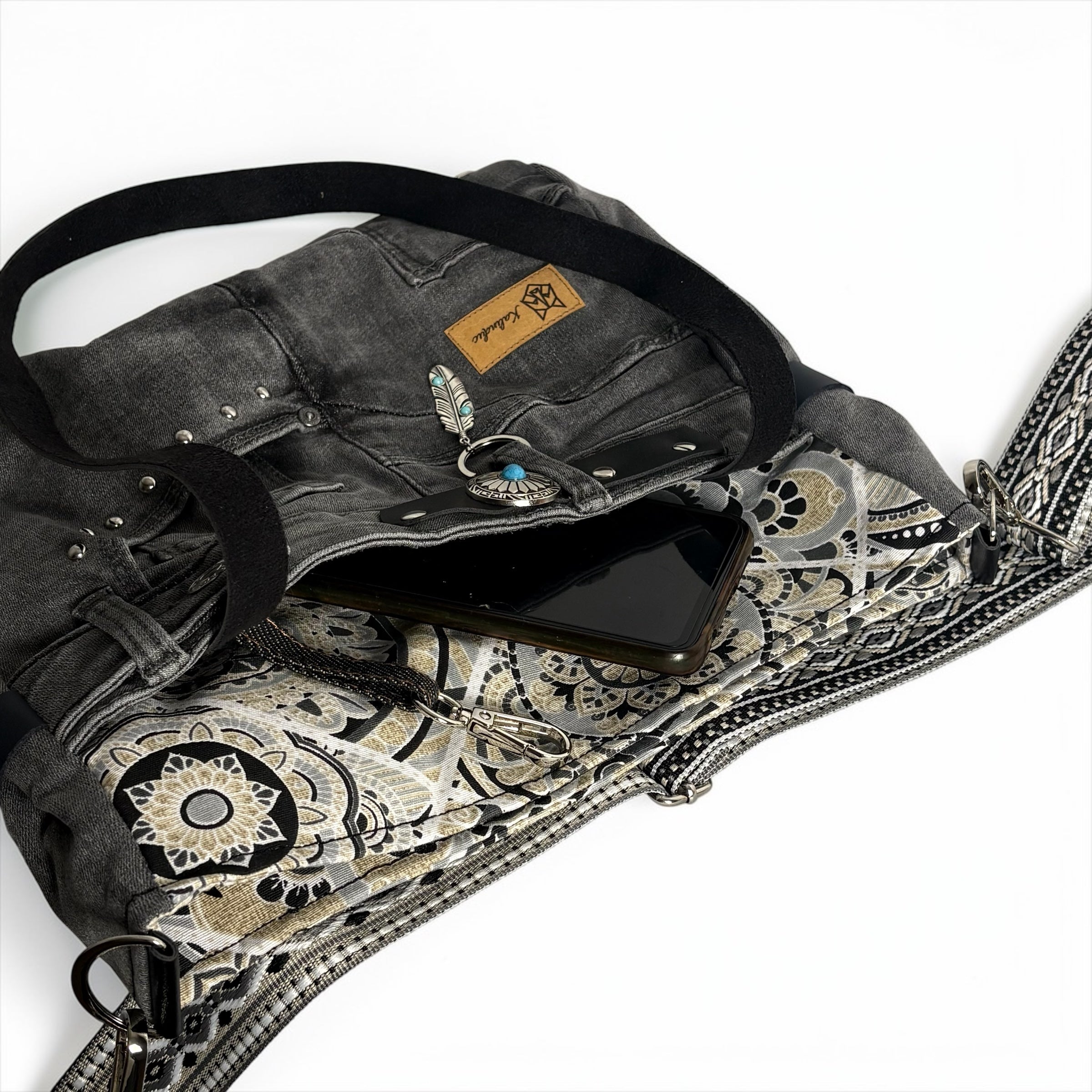 Bolso Jeans Recycled *Mandala Lunar*. Pieza única hecha a mano. Num 85